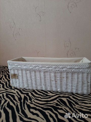 Корзина плетеная из бумажной лозы