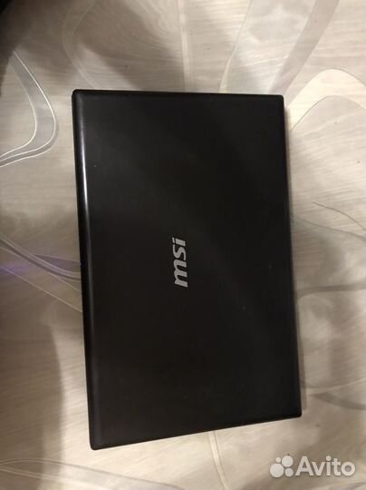 Ноутбук MSI