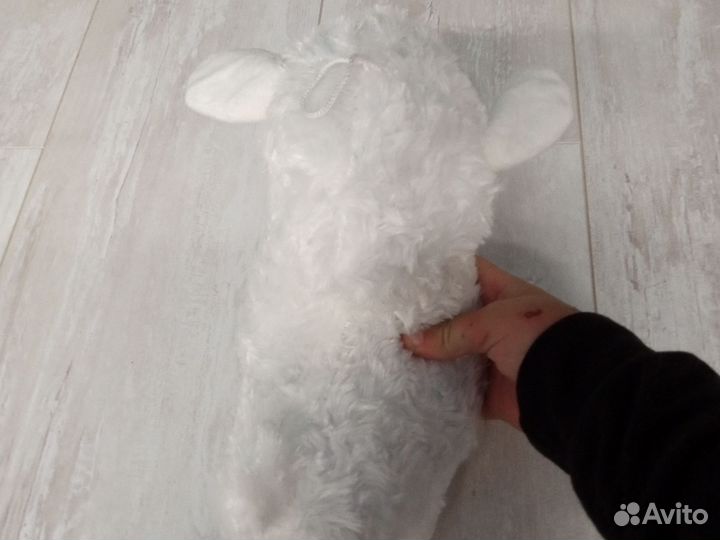 Лама белая 22 см