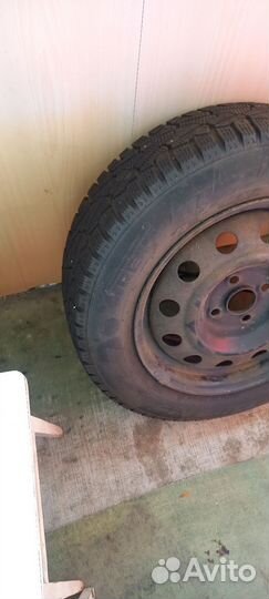 Pirelli Ice Zero 185/65 R15