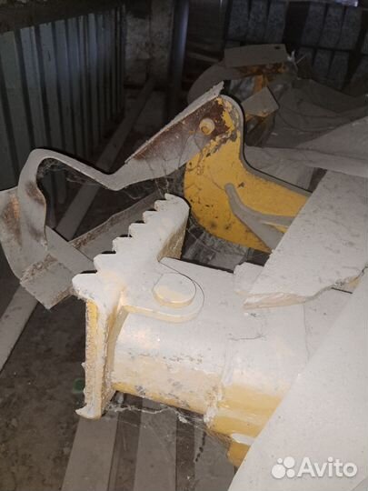 Экскаваторная установка на unc 060