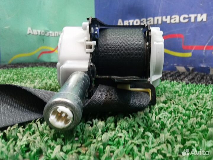 Ремень безопасности передний правый Toyota Fortune