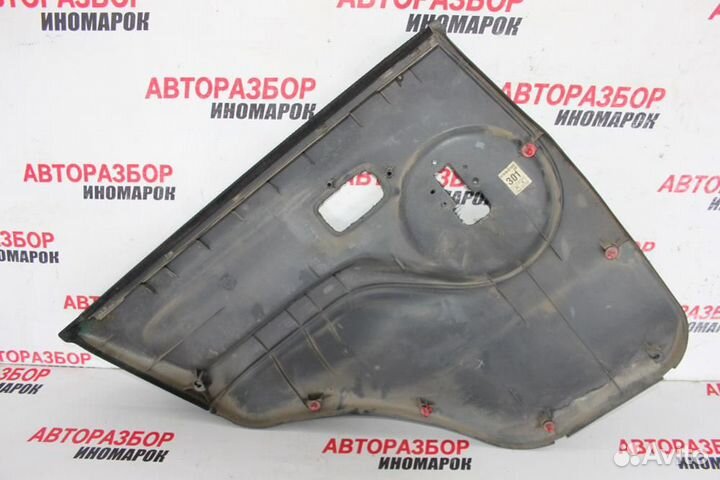 Обшивка двери задней правой для Toyota Cami 2001