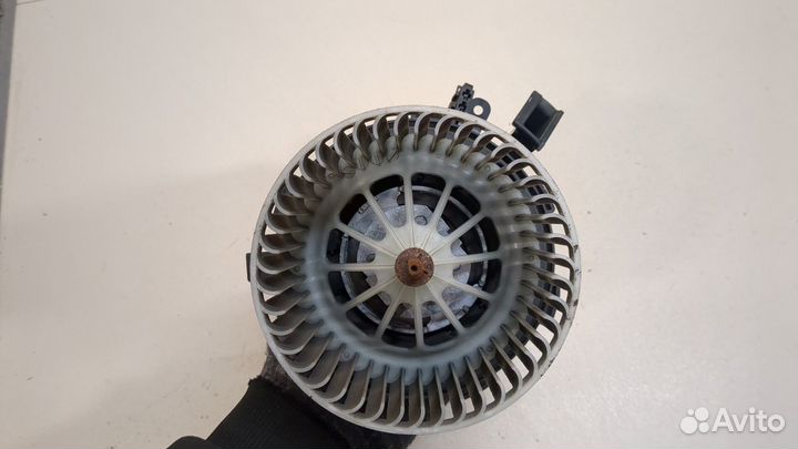 Двигатель отопителя Audi Q5, 2010