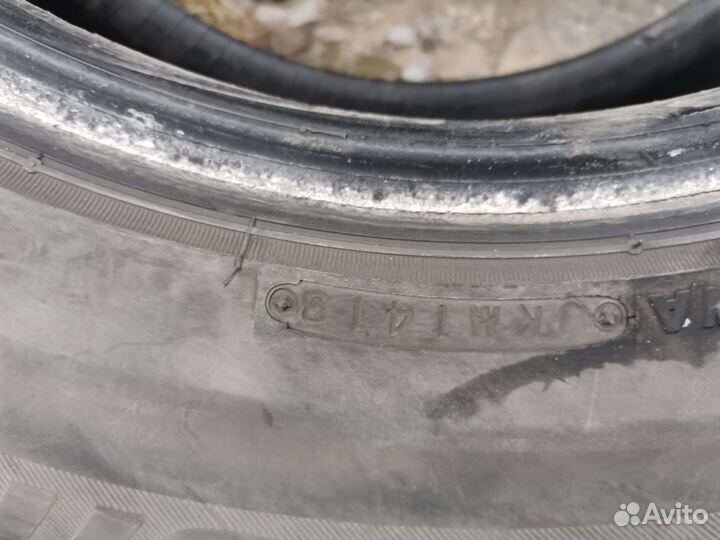 Bridgestone Blizzak Spike-01 225/70 R16