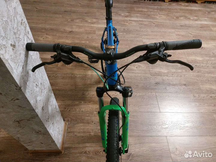 Stern motion 4.0 на гидравлике