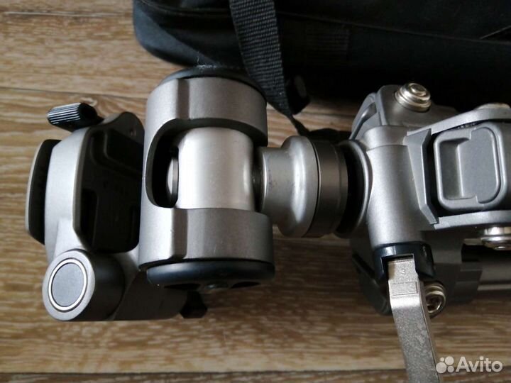 Штатив Velbon Sherpa 250R