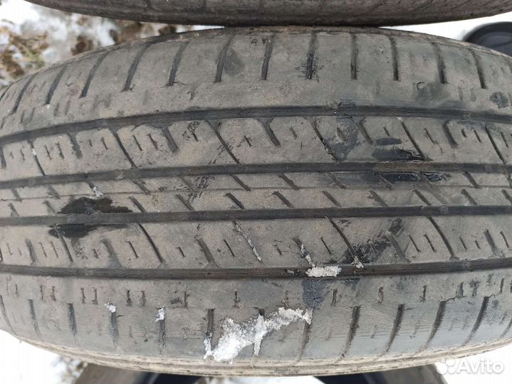 Kumho Solus KL21 235/65 R17 104T