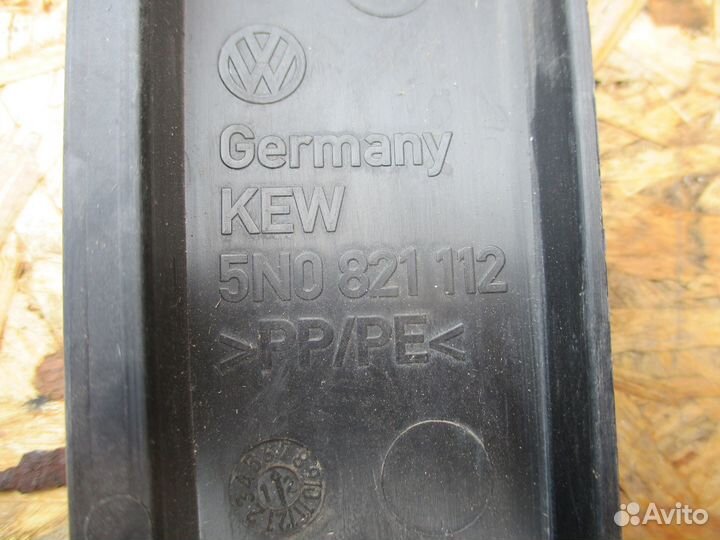 Пыльник переднего крыла Фольксваген Тигуан