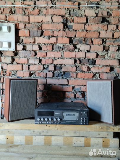 Магнитофон кассетный