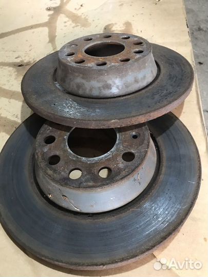 Тормозные диски задние Пассат B6 282мм