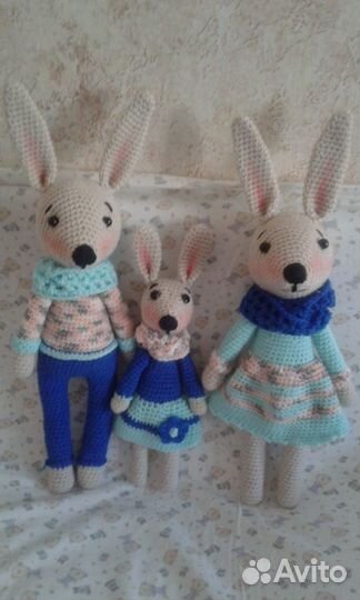 Зайчики вязаные набор(семья)