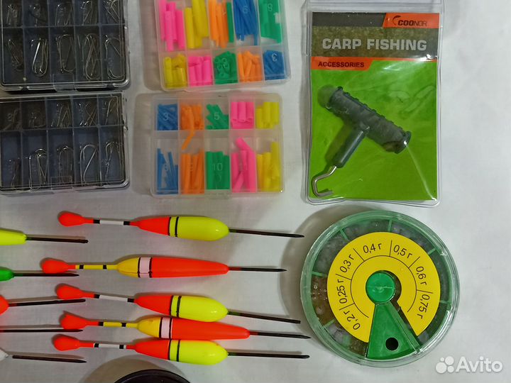 Набор рыболова для летней рыбалки