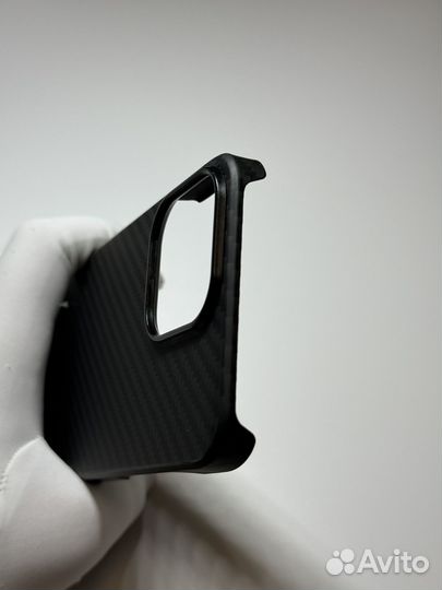 Pitaka iPhone 13 Pro