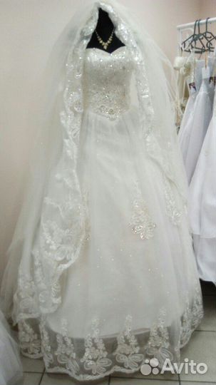 Свадебные платья. Продажа