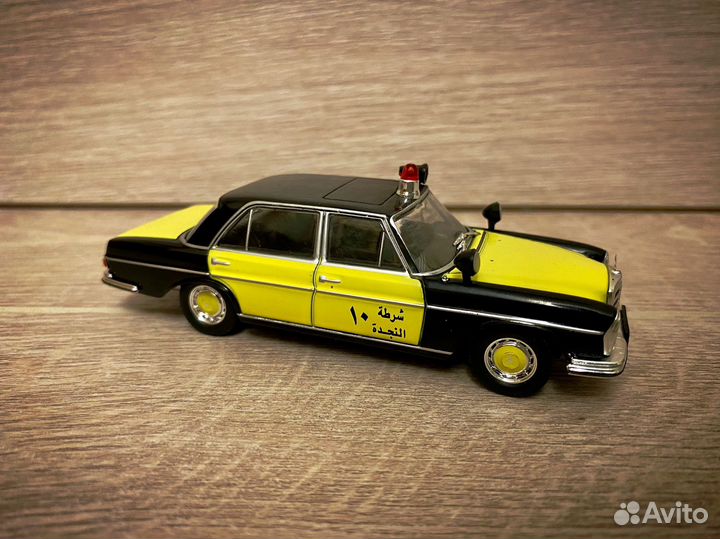 Mercedes-Benz W108 1:43