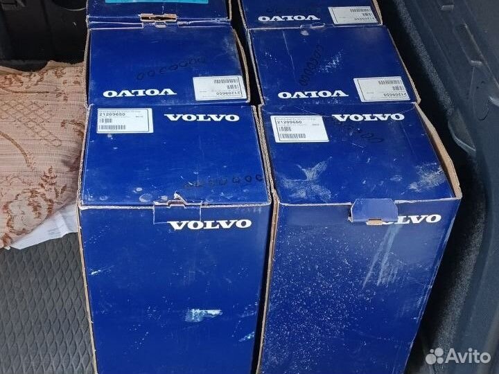 Поршневая группа Volvo D13A сталь, 21209650