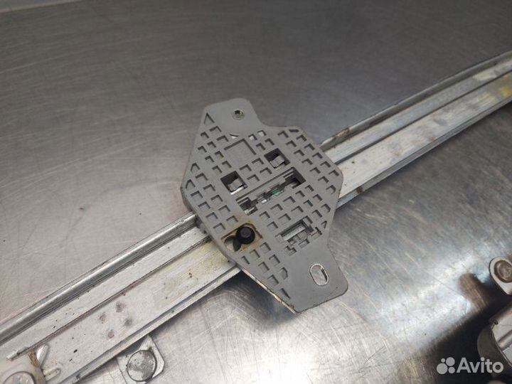 Стеклоподъемник передний правый Hyundai Solaris RB