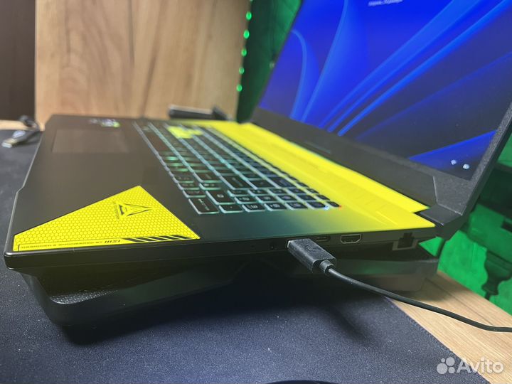 Мощный игровой ноутбук MSI Crosshair 17