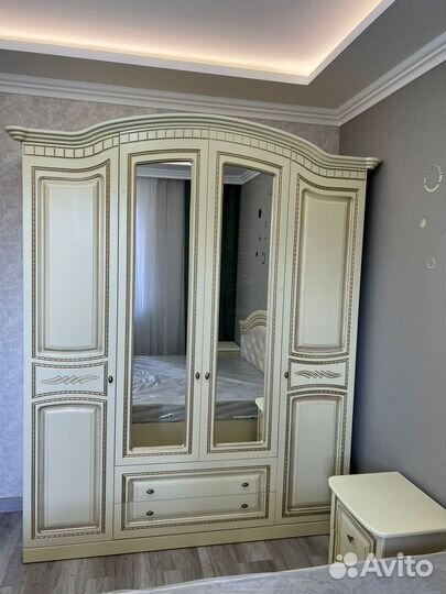Спальный гарнитур 