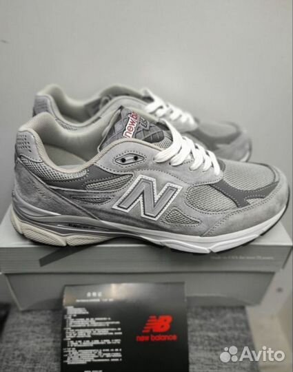 Кроссовки New Balance 990 v3