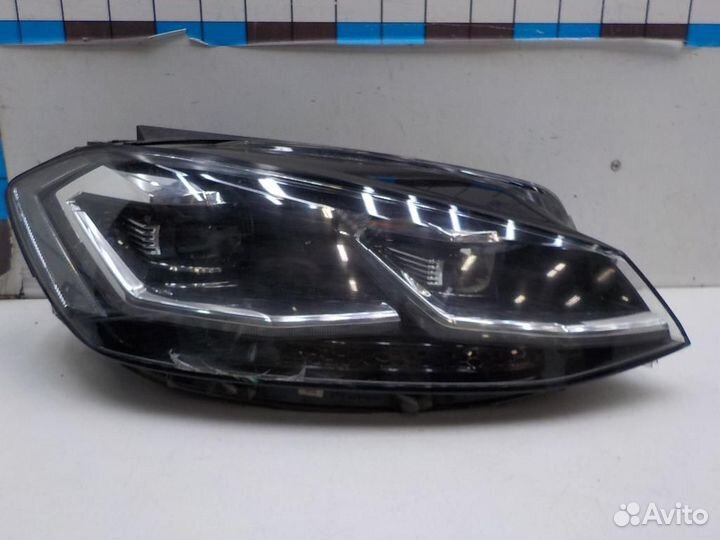 Фара правая Volkswagen Golf