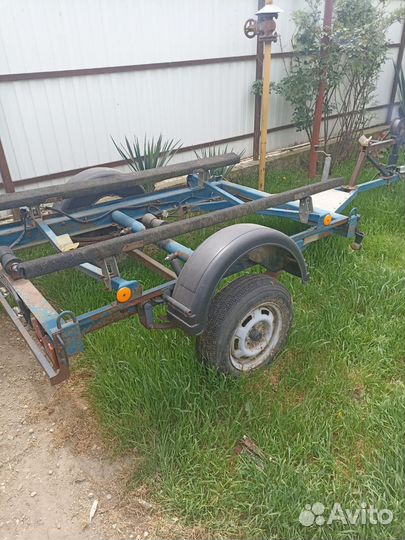 Лодочный прицеп