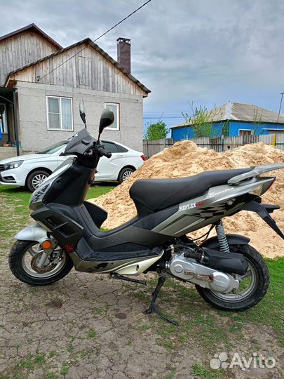 Скутер Eurotex Reflex