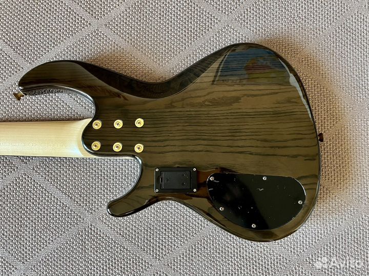 Пpодам баc-гитару Ariа Rro II rsв-42аr/5 sвk