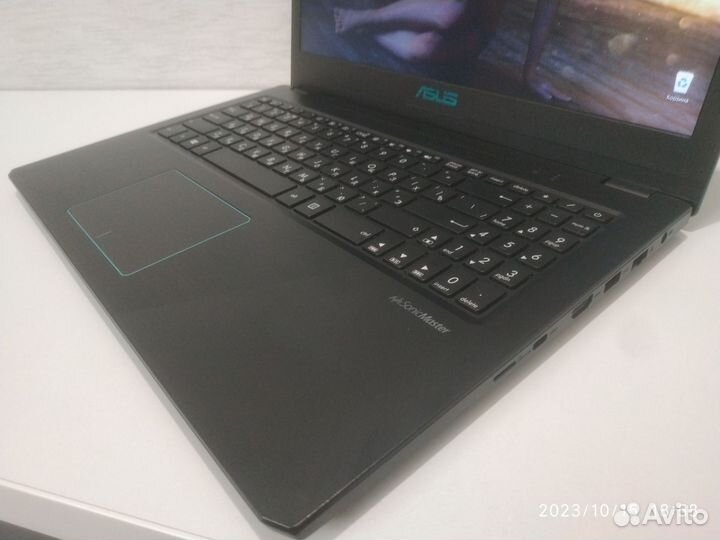 Asus Ryzen 5 3500u/GTX 1050/8 GB DDR4/256 SSD