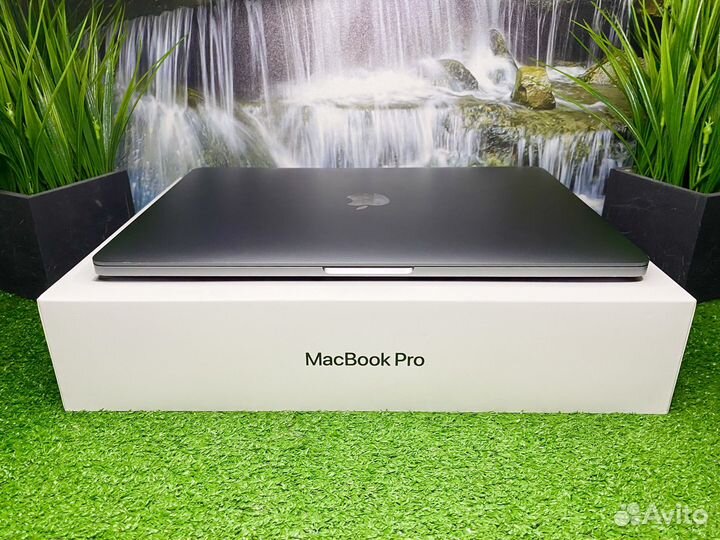 Macbook Pro 13 2020 m1 8/512 Полный комплект