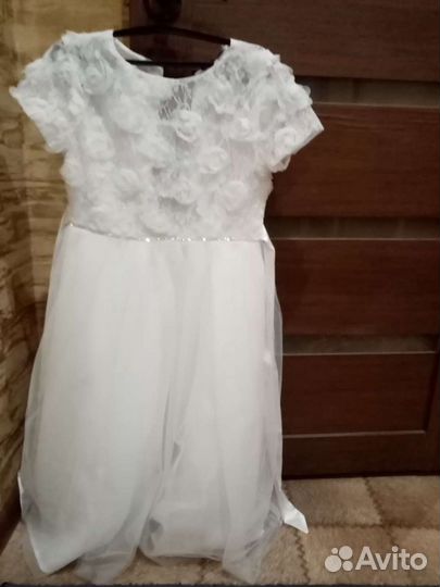 Платья нарядные для девочек 6-7лет и10-12лет