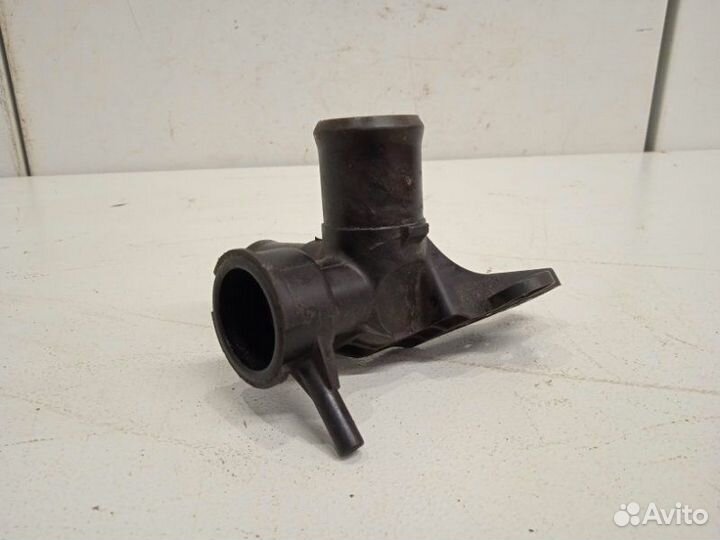 Горловина радиатора Hyundai Elantra MD 1.6 2012