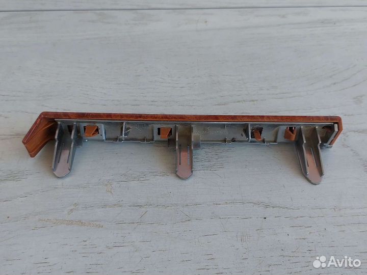 Toyota Land Cruiser 200 декоративная накладка