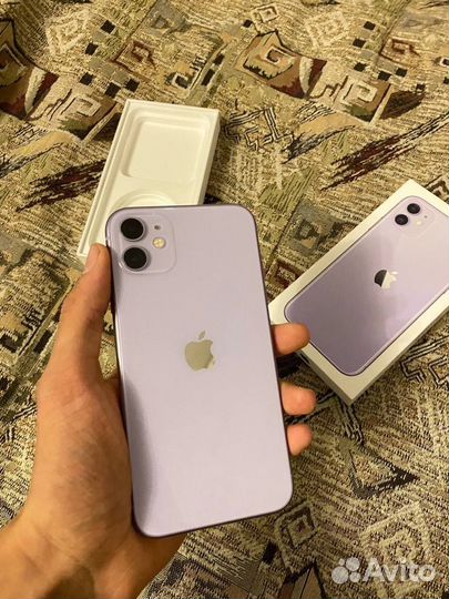 iPhone 11, 64 ГБ