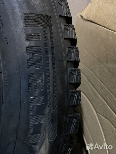 Pirelli Scorpion Ice Zero 2 235/55 R18 104H