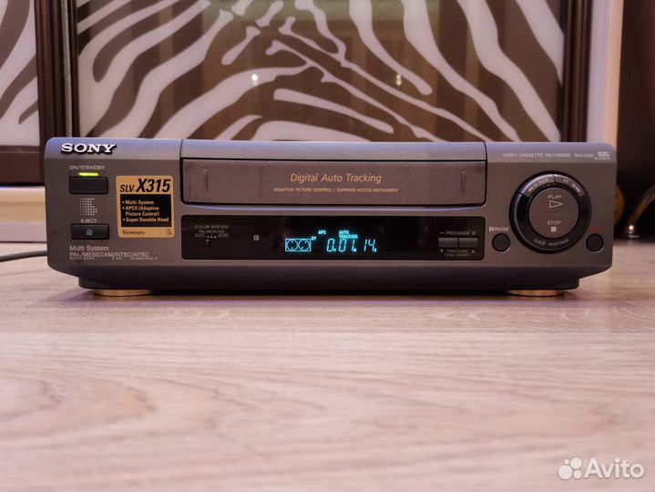Видеомагнитофон Sony