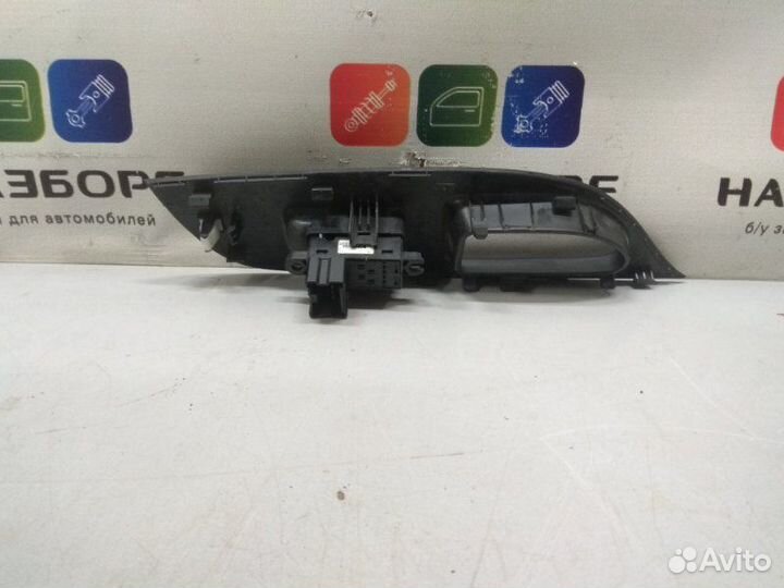 Блок управления стеклами (кнопка ) задний правый