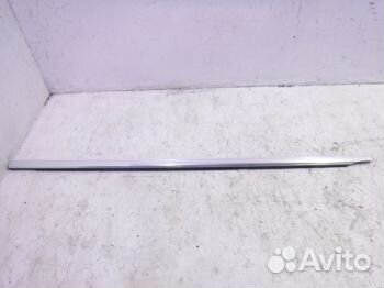 Молдинг стекла двери задней правой