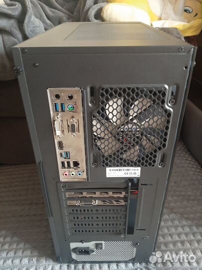 Игровой блок:i7-8700