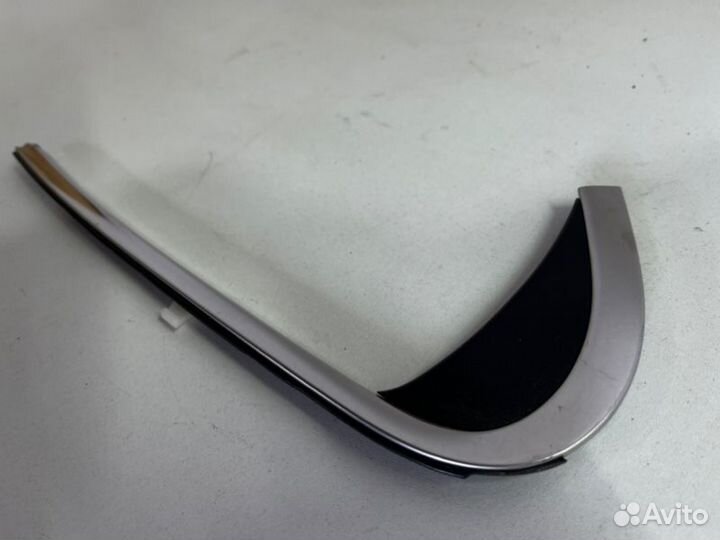 Молдинг на дверь задний левый Toyota Camry V70/V75