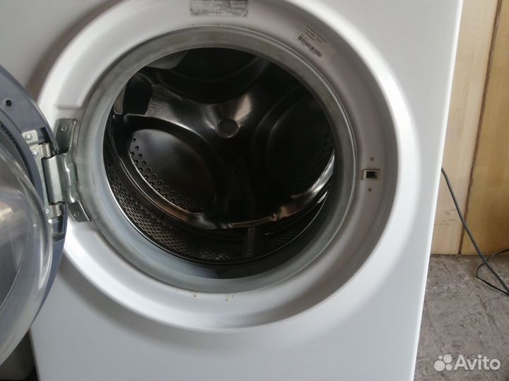 Hotpoint ariston 5.5кг