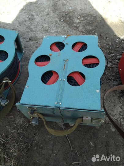 Катушка армейская связистов с кабелем Ж 64.857.001