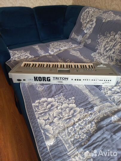 Korg triton