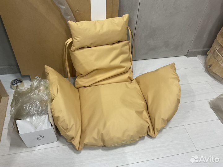 Подушка для садового кресла новая