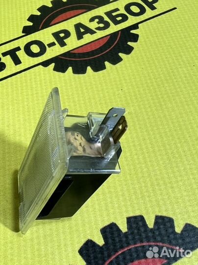 Плафон багажника Kia Rio 4