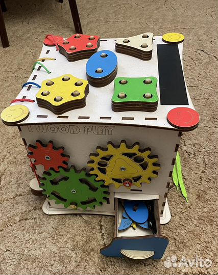 Бизиборд бизикуб iwoodplay