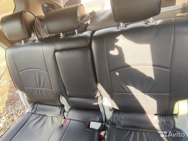 Чехлы Clazzio для Prius Alpha