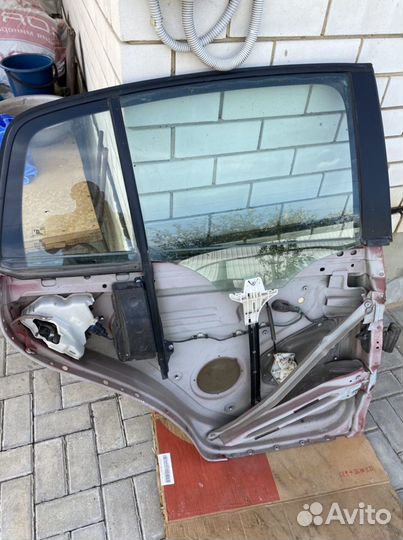 Задняя правая дверь фольцваген гольф +