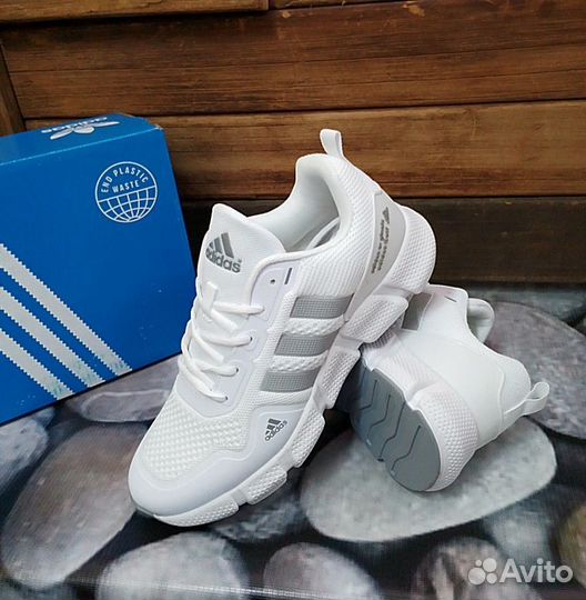 Кроссовки мужские Adidas белые артикул 8790